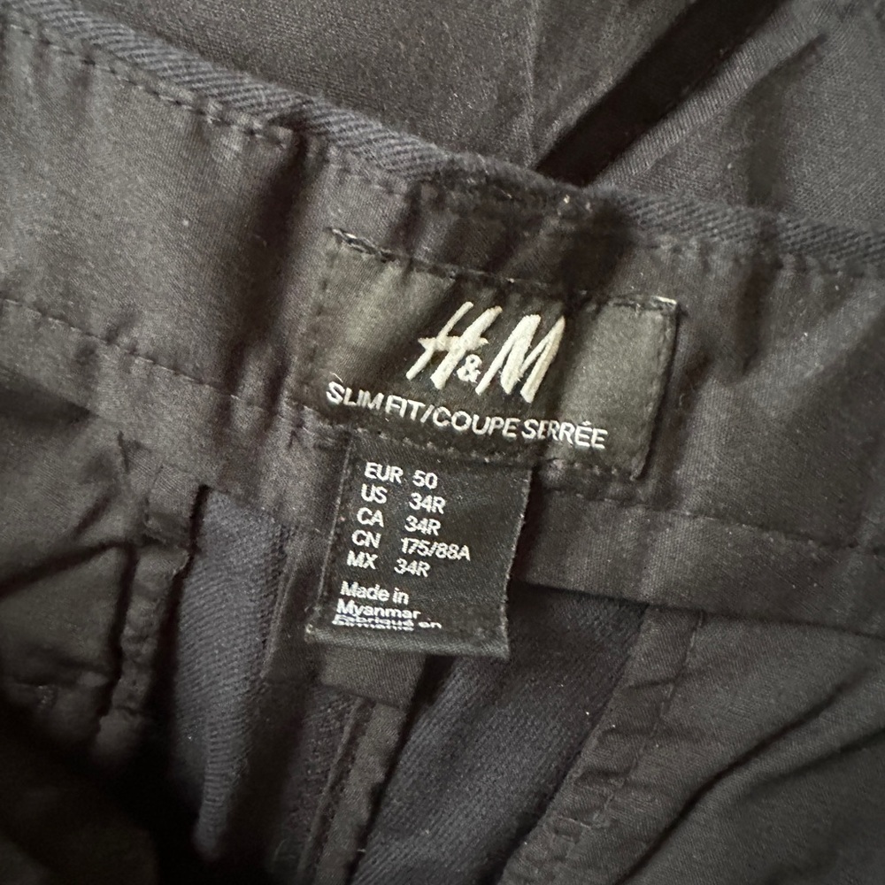H&M Men's Black Shorts with Burgundy Stripe - Picture 2 of 4